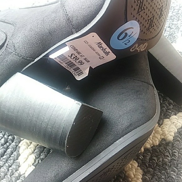 Adrienne Vitadini ankle boots size 6.5 - Picture 2 of 6